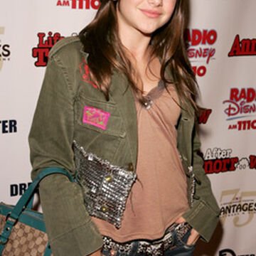 Alexa Nikolas The Walking Dead Wiki Fandom