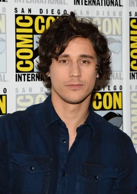 Peter Gadiot