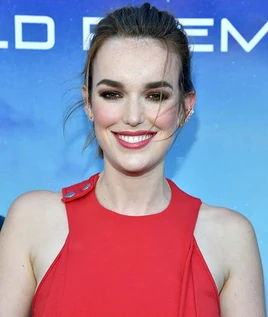 Elizabeth Henstridge