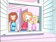 200px-Makeover (The Weekenders) (3)