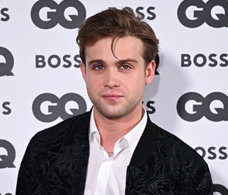 Leo Woodall | The White Lotus Wiki | Fandom