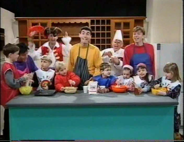 Crunchy Munchy Honey Cakes The Wiggly Nostalgic Years Wiki Fandom