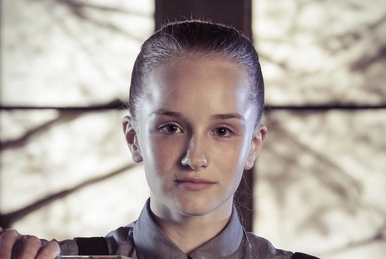 ベラ・ラムジー | ミルドレッドの魔女学校 Wiki | Fandom