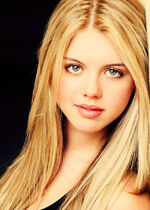 Lindsay Bushman as Summer Newman