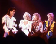 DannyLaurenTraciGina.jpeg (120 KB)