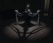 The cat statue in place of the Crown.