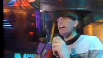Inspiral_Carpets_-_This_Is_How_It_Feels_(_Top_Of_The_Pops_1990_)