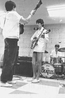 1964-02-14 Beatles rehearsals Miami.jpg