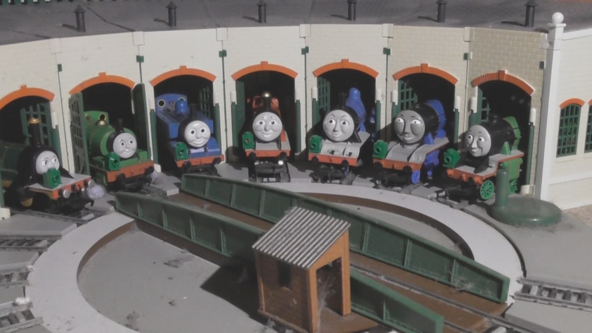 Thomas the tank hot sale engine tidmouth sheds