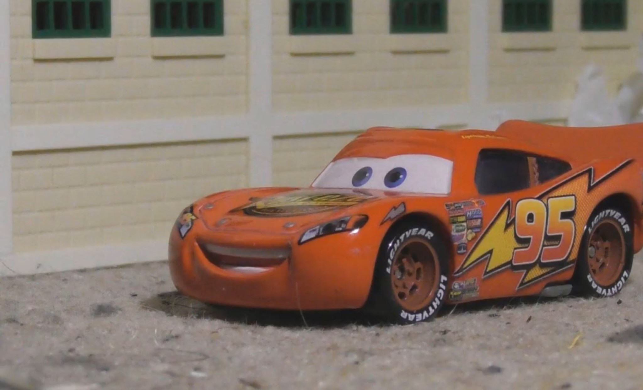 Orange sales lightning mcqueen