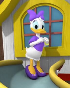Daisy duck slippers top