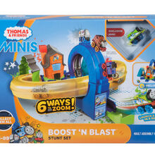 thomas minis boost and blast stunt set