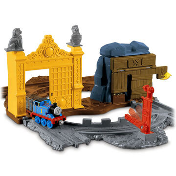 Thomas the train take and play tracks cheap