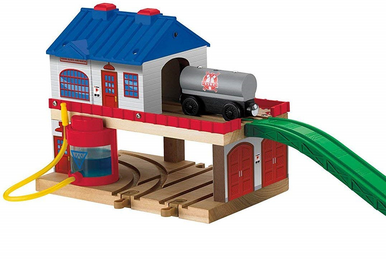 トーマス　木製レール　THOMAS steaming around sodor Fisher Price Thomas and Friends Steaming Around Sodor Solid