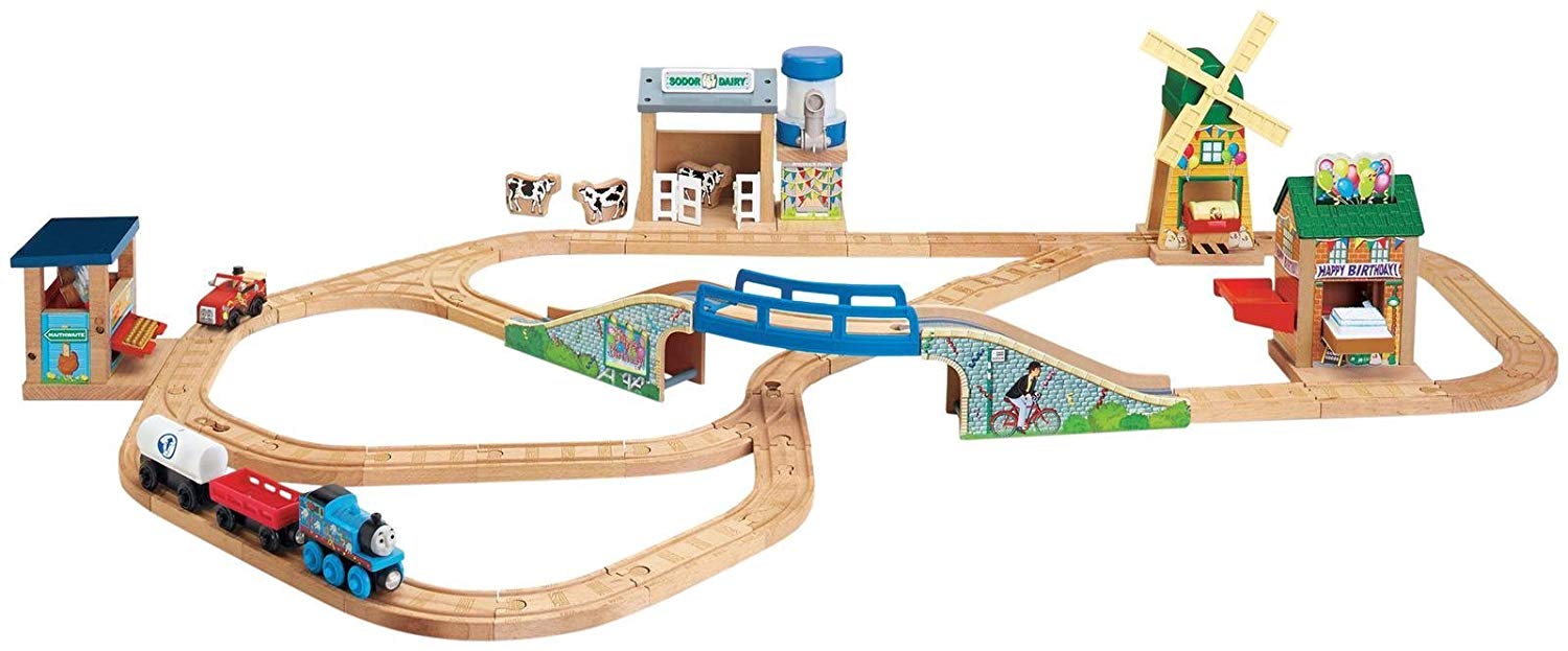 Thomas & Friends Wooden Railway: Birthday Thomas – Kidding Around NYC