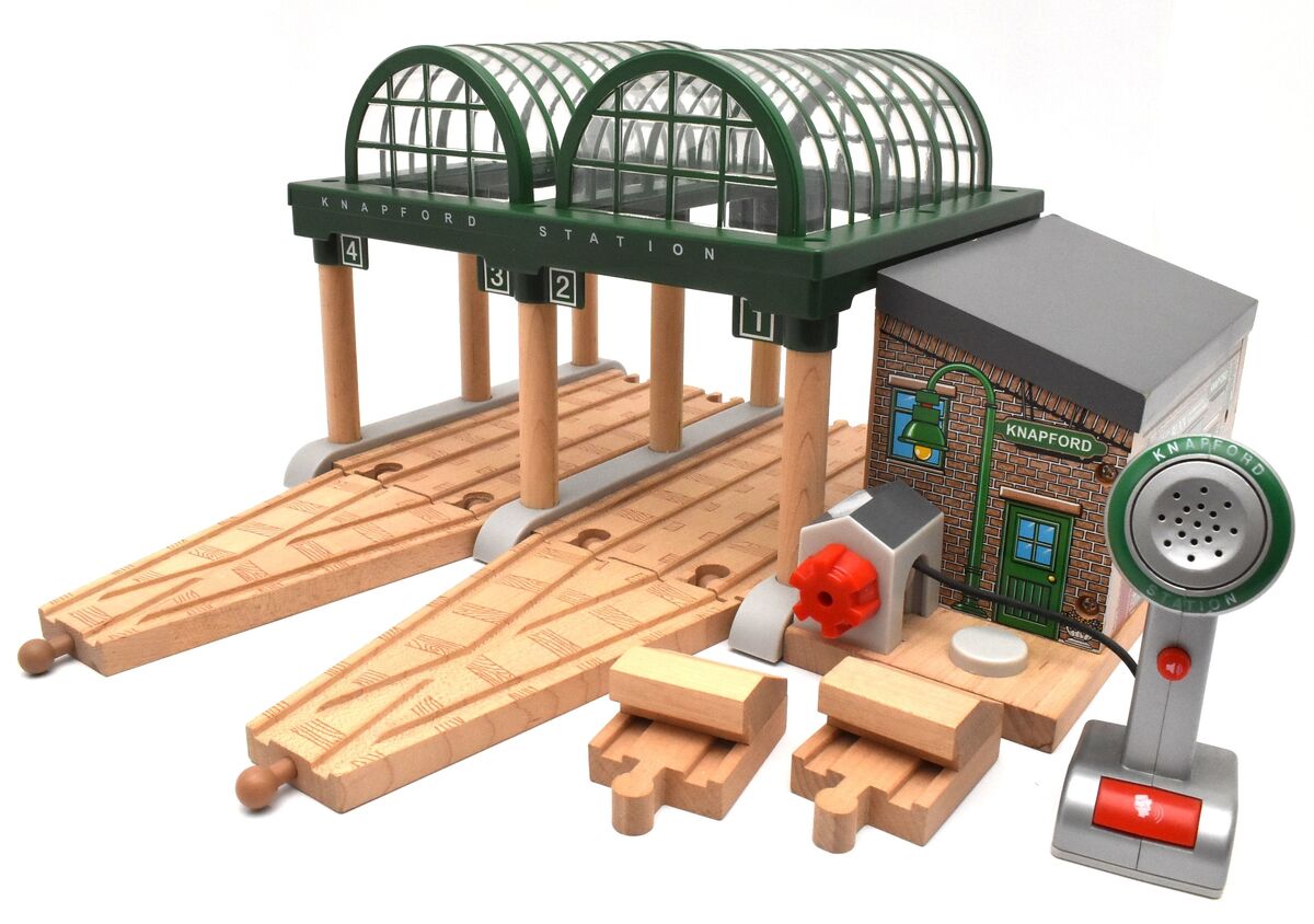 Deluxe Knapford Station Thomas Wooden Railway Wiki Fandom