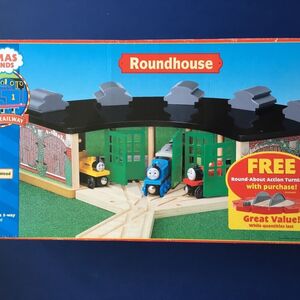 thomas wooden roundhouse