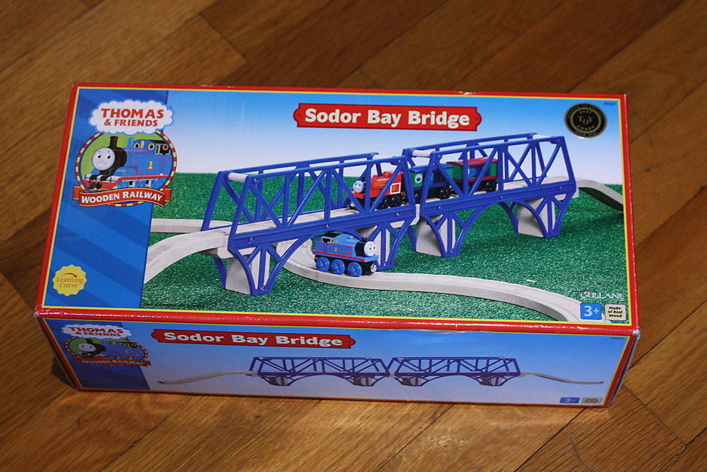 SODOR BAY BRIDGE / New-in-Box 2002 Thomas & Friends Wooden Railway