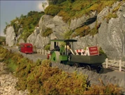 George se va, pensando que Sir Handel lo ha hecho irse