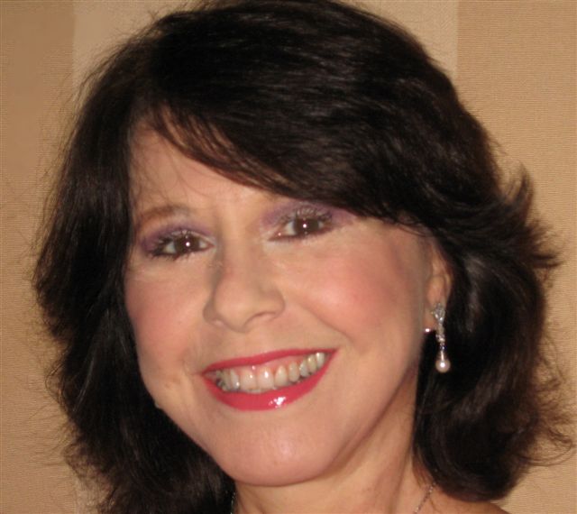 Elaine giftos actress