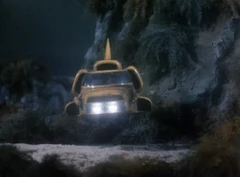 Ocd22(d).png (1.01 MB) Halogen lighting bar in use