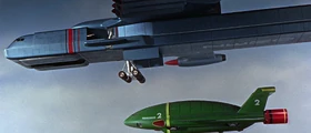Size comparison to Thunderbird 2