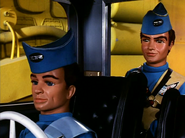 PD520.png (635 KB) Driving the Mobile crane