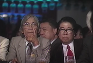 Trầm Tử Thiêng và Hoàng Thi Thơ tại vũ trường Ritz năm 1994, trước khi Khánh Ly thực hiện ca khúc Kinh Khổ