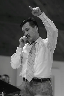 ThanhLam-ConductorOfNganThongChoir
