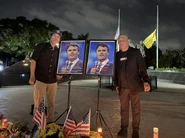 Trần Nhật Phong và Trương Quốc Huy trong đêm thắp nến tưởng nhớ nhà hoạt động chính trị theo hướng bảo thủ (conservatism) Charlie Kirk ngày 14 tháng 9 năm 2025