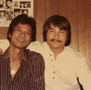 Nhật Ngân và ca sĩ Chế Linh