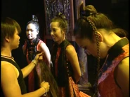 PBN62-BTS-Dancers.jpg (196 kB) Các vũ công chuẩn bị cho tiết mục Đừng Hoài Nghi Anh Nhé