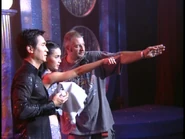 PBN62-BTS-NguyenHung-LoanChau.jpg (187 kB) Nguyễn Hưng và Loan Châu tập dượt cho tiết mục Như Là Tình Yêu