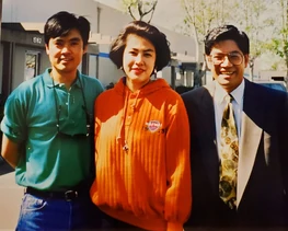 Nguyễn Ngọc Ngạn (phải), cùng với cô  (giữa) và ông Huỳnh Thi (trái)