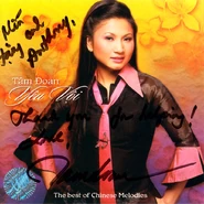 Mặt bìa trước có chữ ký của Tâm Đoan