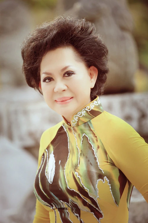 CA SĨ GIAO LINH SINH RA Ở SÓC TRĂNG TRƯỚC NĂM 1975