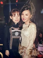 Phi Nhung và Trizzie Phương Trinh vào năm 1997