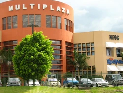 MultiPlaza Escazú, uno de los centros comerciales más exclusivos de Costa Rica