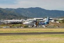 Aeronave de Nature Air aterrizando en el  en Pavas, .