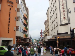 Bulevar de la Avenida Central.