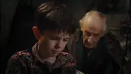 Charlie-and-the-chocolate-factory-disneyscreencaps.com-2301.webp (30 KB)