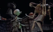 Nightmare-christmas-disneyscreencaps.com-489.jpg (264 KB) Dr. Finkelstein finding Sally during the Halloween celebrations.