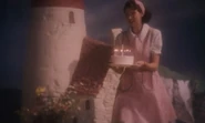 James-giant-peach-disneyscreencaps.com-36.jpg (395 KB) Rachel carrying James's birthday cake.