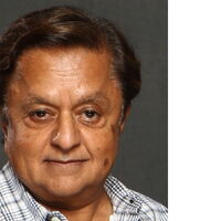 Deep Roy Tim Burton Wiki Fandom An accomplished actor, author, model and artist, masiela first gained attention modeling in michigan, and shortly thereafter made the move to los. deep roy tim burton wiki fandom