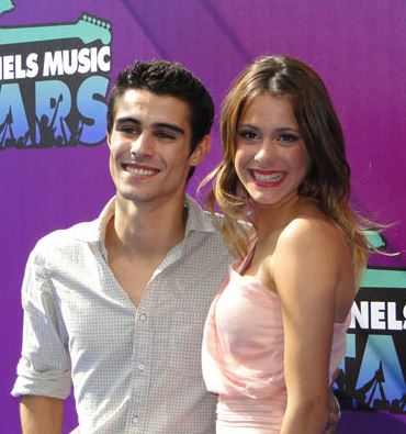 Pablo Espinosa, Tini Stoessel Wiki