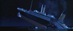 Break-up of the Titanic in Titanic (1997)