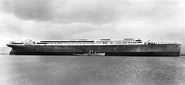 Britannic 3.jpg (11 KB) The hull of Britannic, touching the water for the first time.