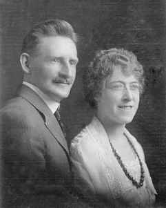 Alfred Thorwald and  Edwina Celia Petersen in 1925 