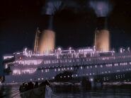 14409193477 d61d01a474 b.jpg (99 KB) The ship's entire bow is engulfed