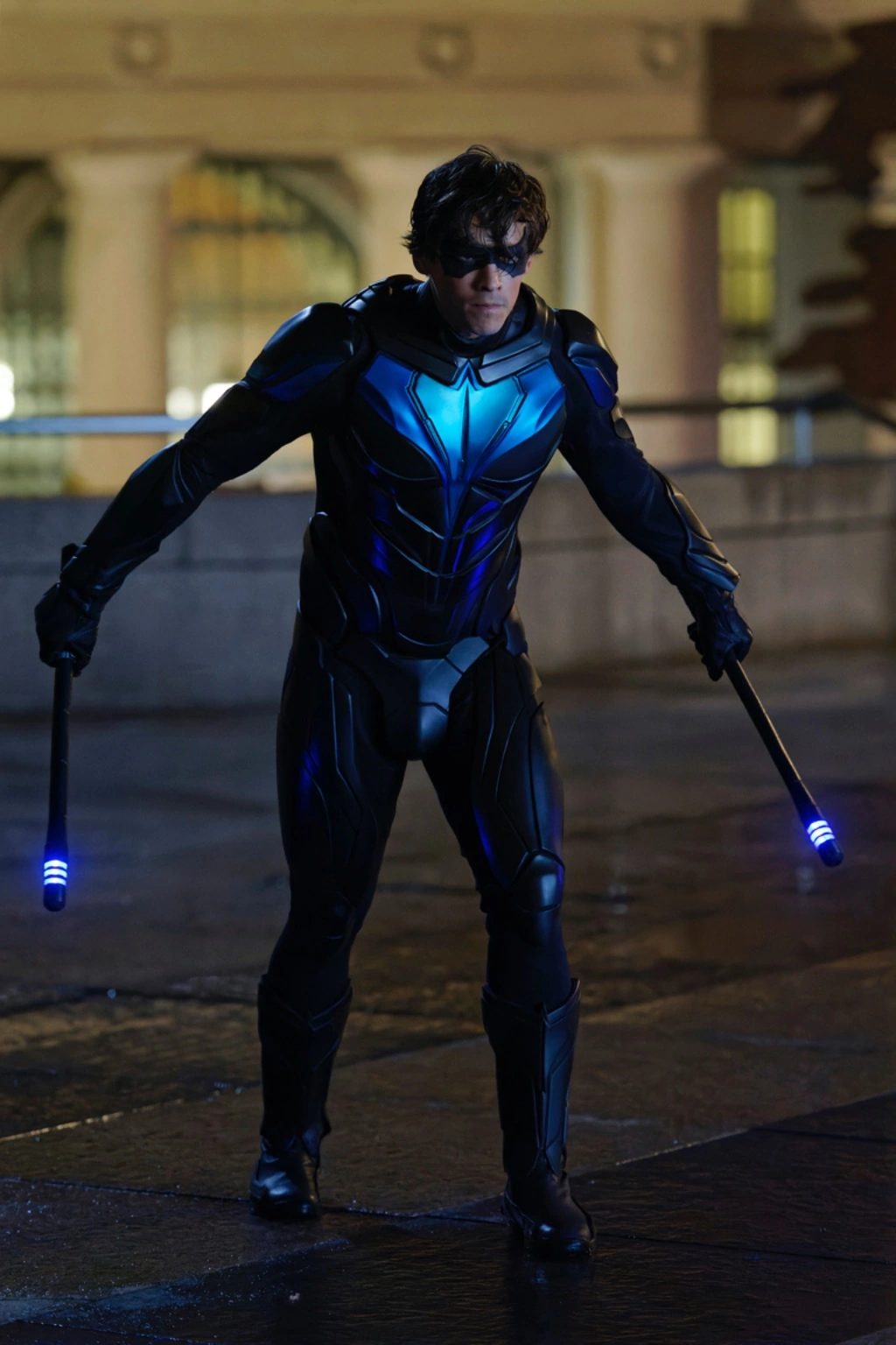 Nightwing Suit Titans Wiki Fandom Nightwing Suit Titans Wiki Fandom
